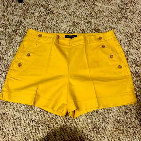 Banana Republic Shorts - Picture 1 of 1